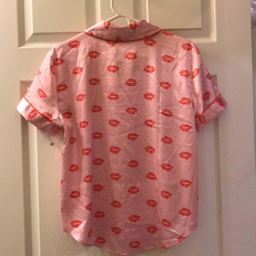 💖Shirt ONLY💖VS The Afterhours Satin Pajama Shirt - Picture 5 of 5